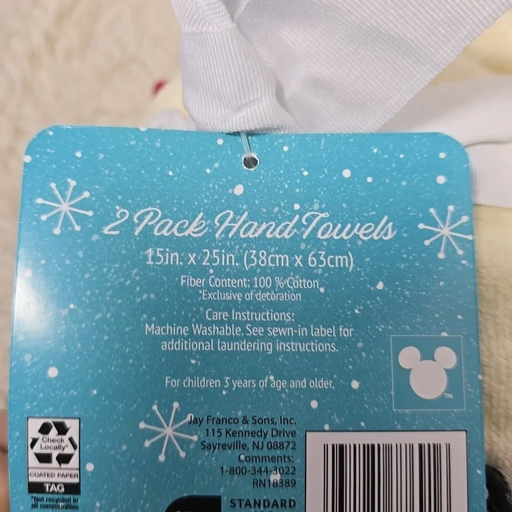 Disney Christmas Mickey Mouse Goofy 2 Pack Hand Kitchen Bathroom Towels‎ Minnie